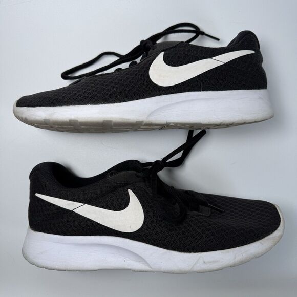 Nike Tanjun Running Shoes Black White 812655-011 Women’s 8 Lightweight Sneaker - Picture 6 of 9